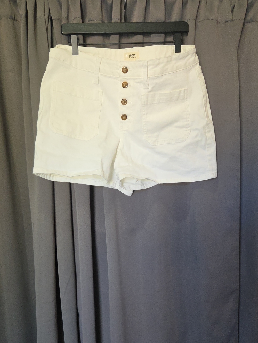 White High-Rise Button-Front Women's Shorts